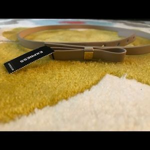 Express Belt Size Medium